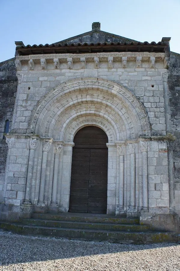 La Lauze Bed and Breakfast Vielmur-sur-Agout 0*,  Frankrike